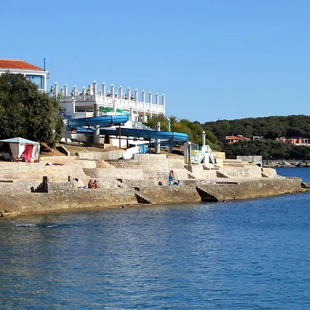 Family Friendly House With A Parking Space - 22738 *