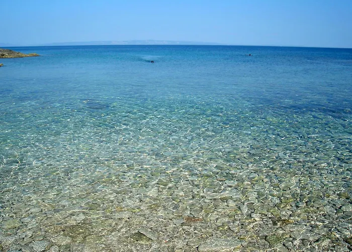 Family Friendly House With A Parking Space - 22738 Pula